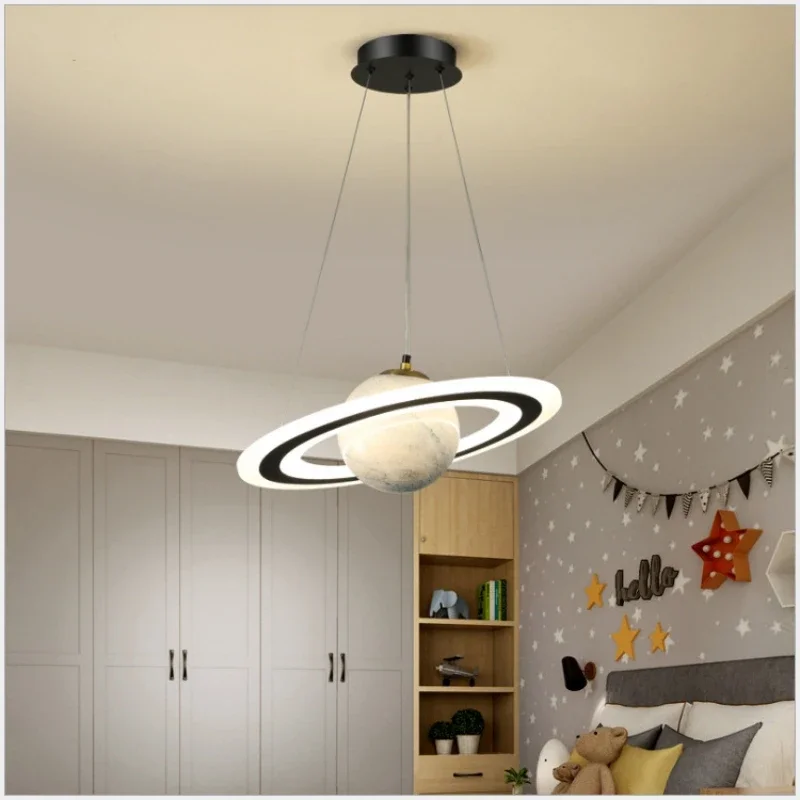 Nieuwe kinderplanetenkroonluch - Hanging Moon Lamp recensie en prijs